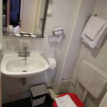 Du Parc Hotel 2*