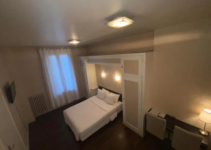 Du Parc Hotel 2*